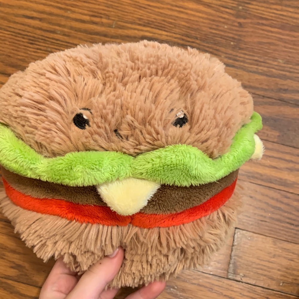 A very cute hamburger and is very squishy